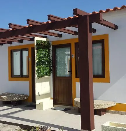 Residencia Faz As Pazes Affittacamere Atouguia Da Baleia